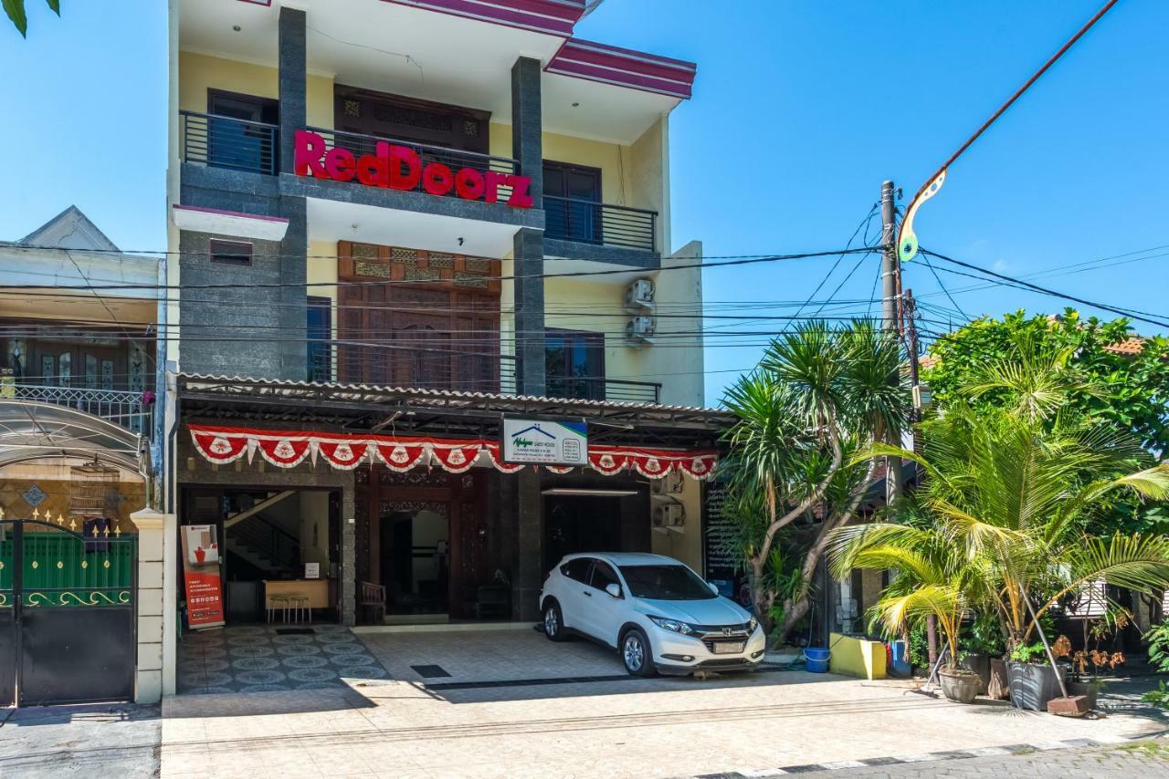 Hotel Reddoorz Syariah @ Ketintang Sorabaya Extérieur photo